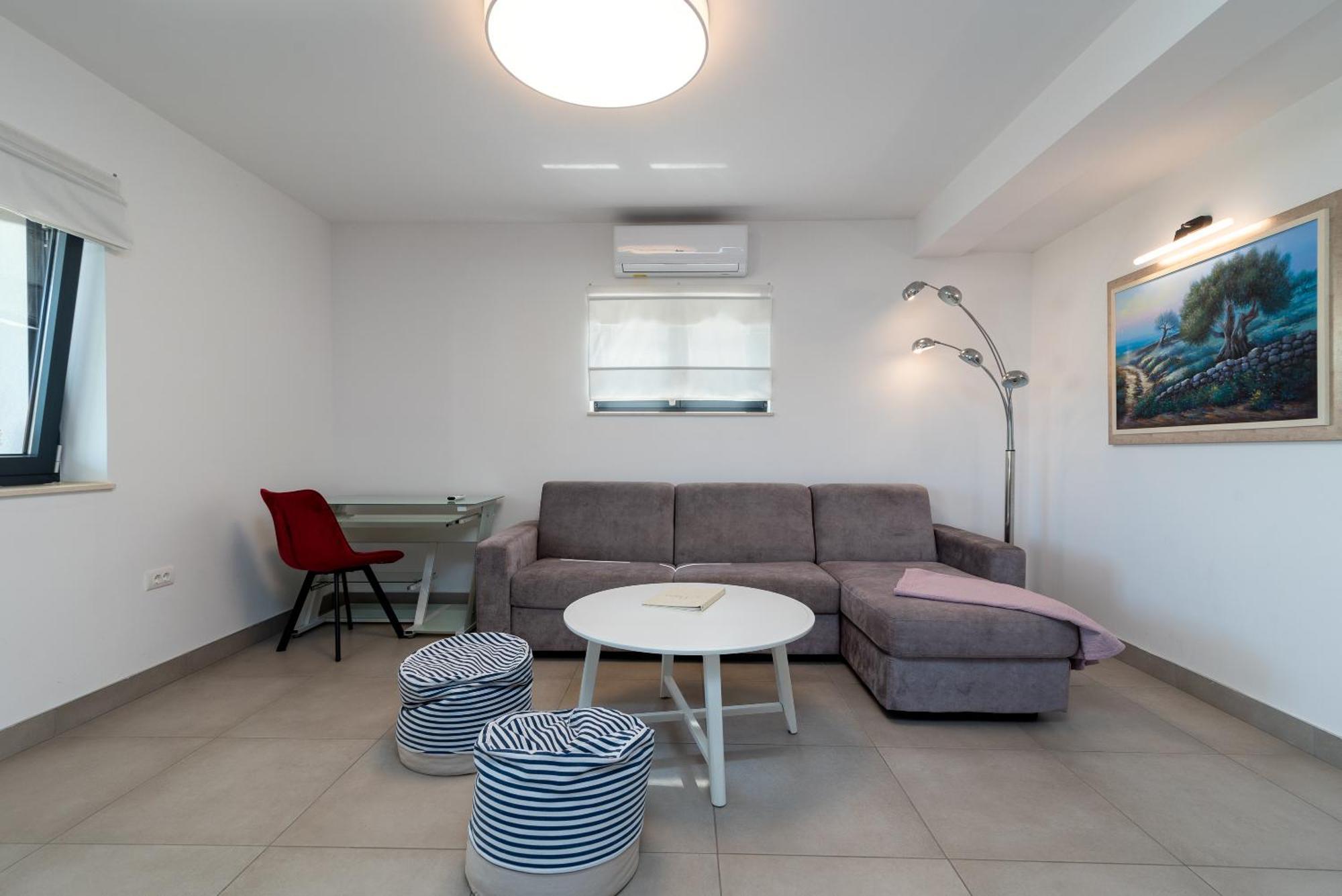 Maca Apartments & Suites Трогир Экстерьер фото