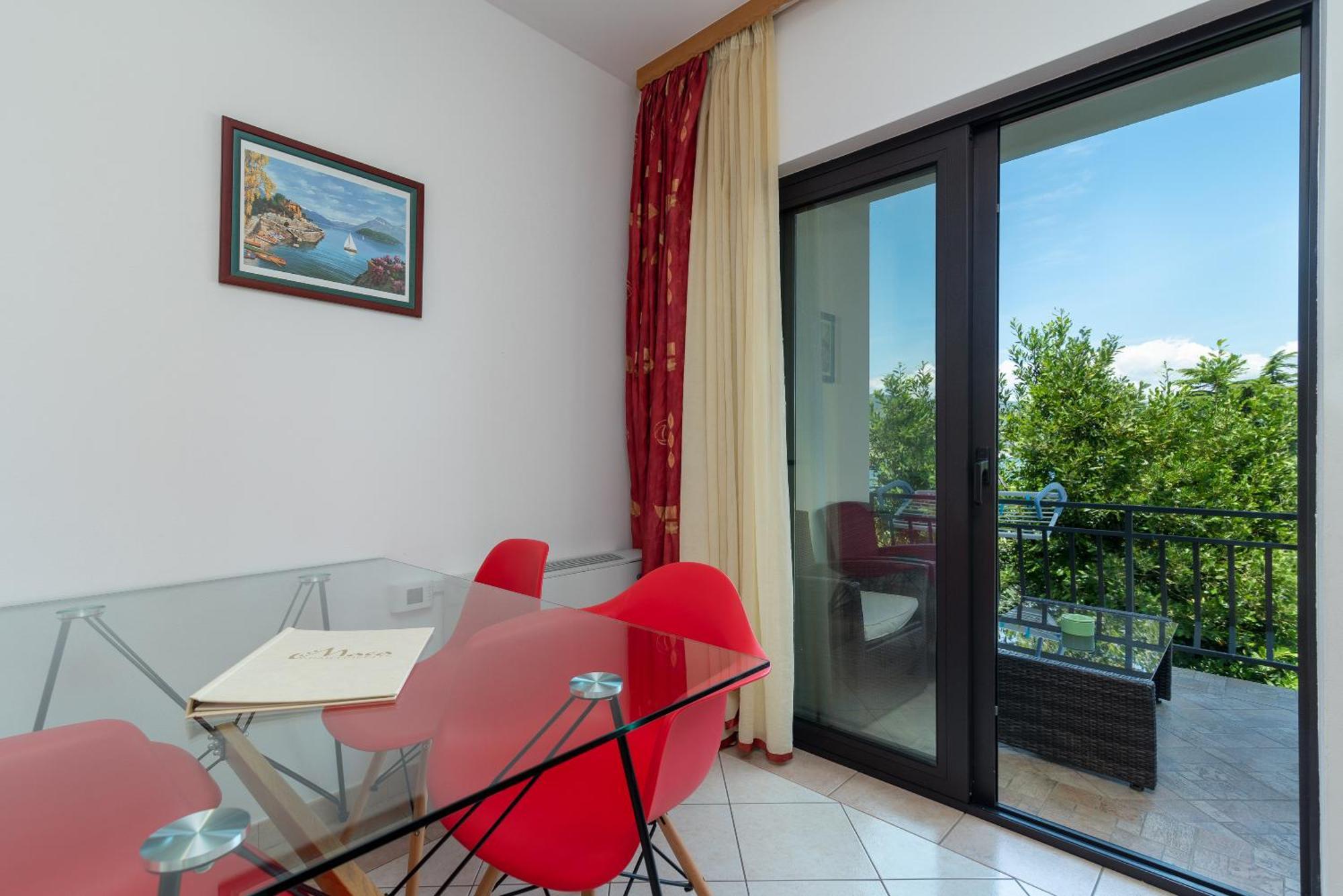 Maca Apartments & Suites Трогир Экстерьер фото