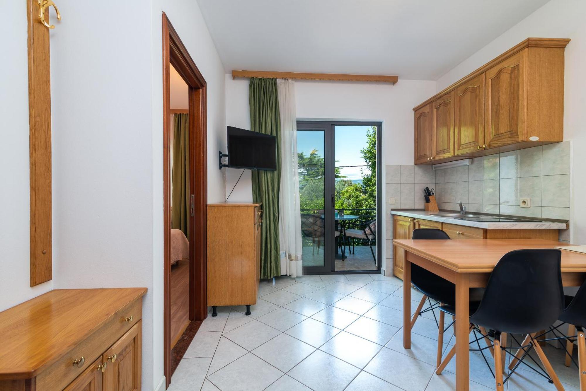 Maca Apartments & Suites Трогир Экстерьер фото