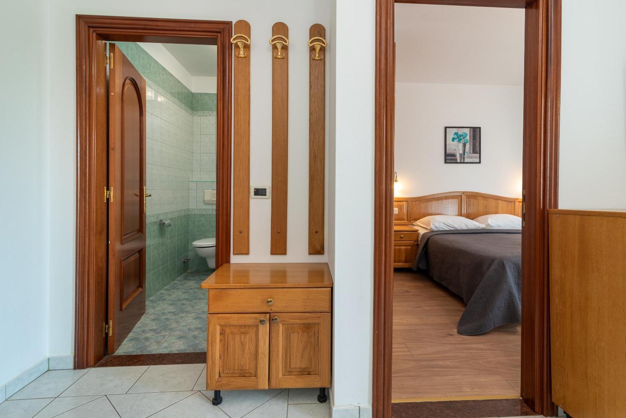 Maca Apartments & Suites Трогир Номер фото